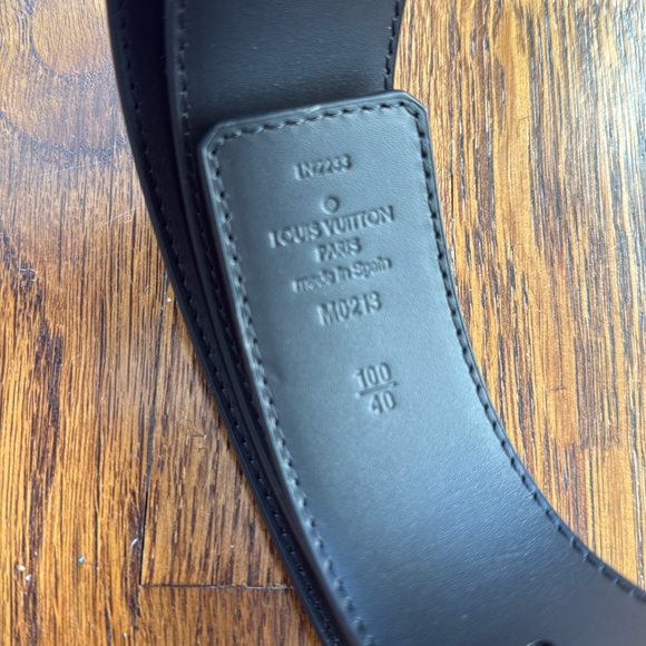 Louis Vuitton LV Initiales Silver Buckle Reversible Belt Size 100/40 - Picture 4 of 10